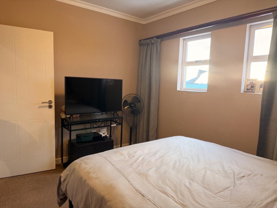 To Let 3 Bedroom Property for Rent in Royal Ascot Western Cape